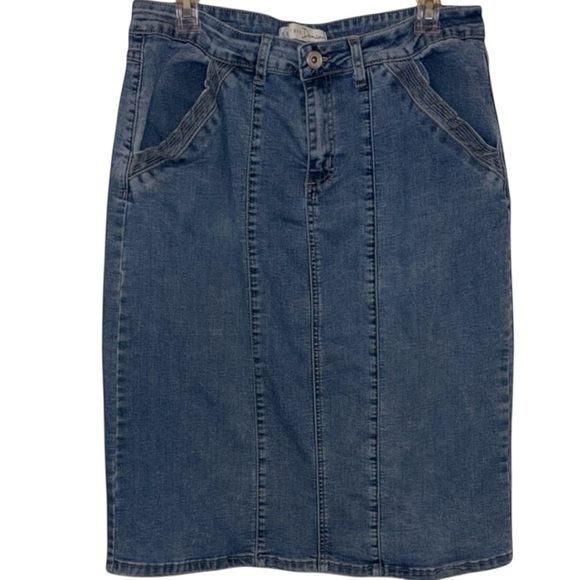 Est 1946 Denim Dresses & Skirts - 🌹C EST. 1946 DENIM MIDI SKIRT